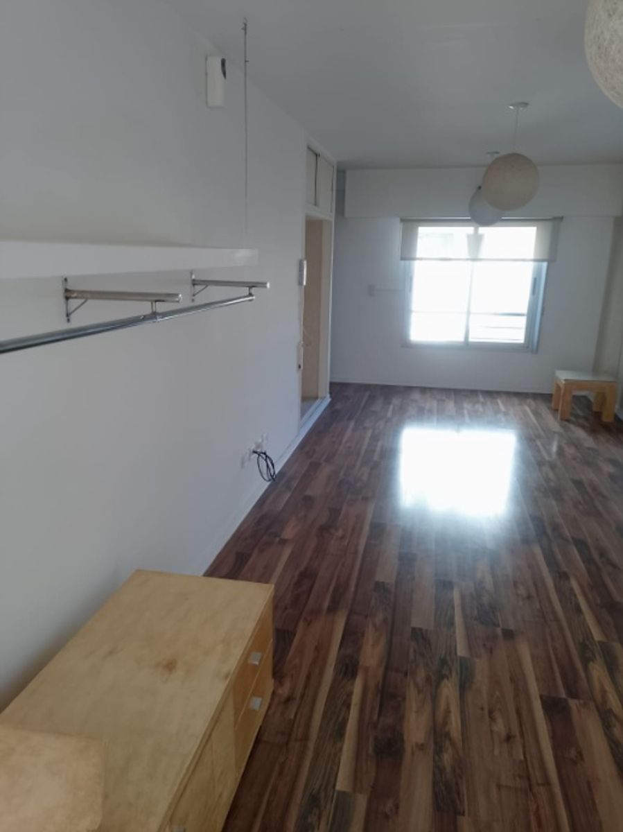 DEPARTAMENTO MONOAMBIENTE EN VENTA - MORON CENTRO - 11