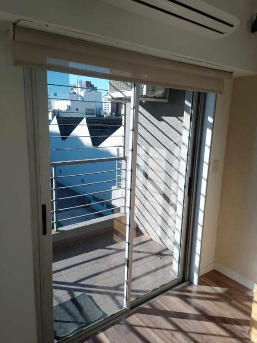 DEPARTAMENTO MONOAMBIENTE EN VENTA - MORON CENTRO - 17