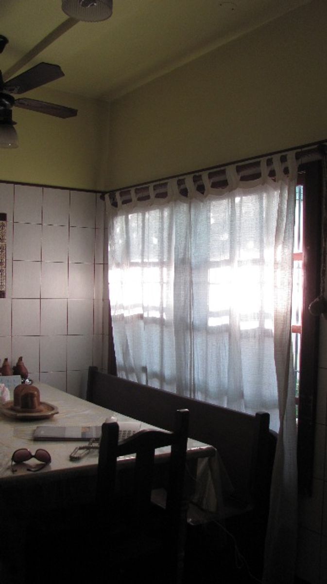 CHALET DE 4 AMBIENTES EN VENTA - MORON - 4