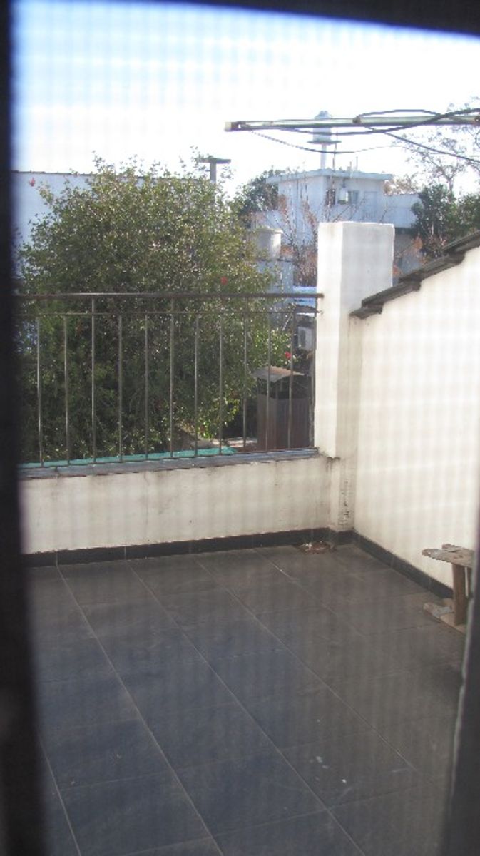 CHALET DE 4 AMBIENTES EN VENTA - MORON - 17