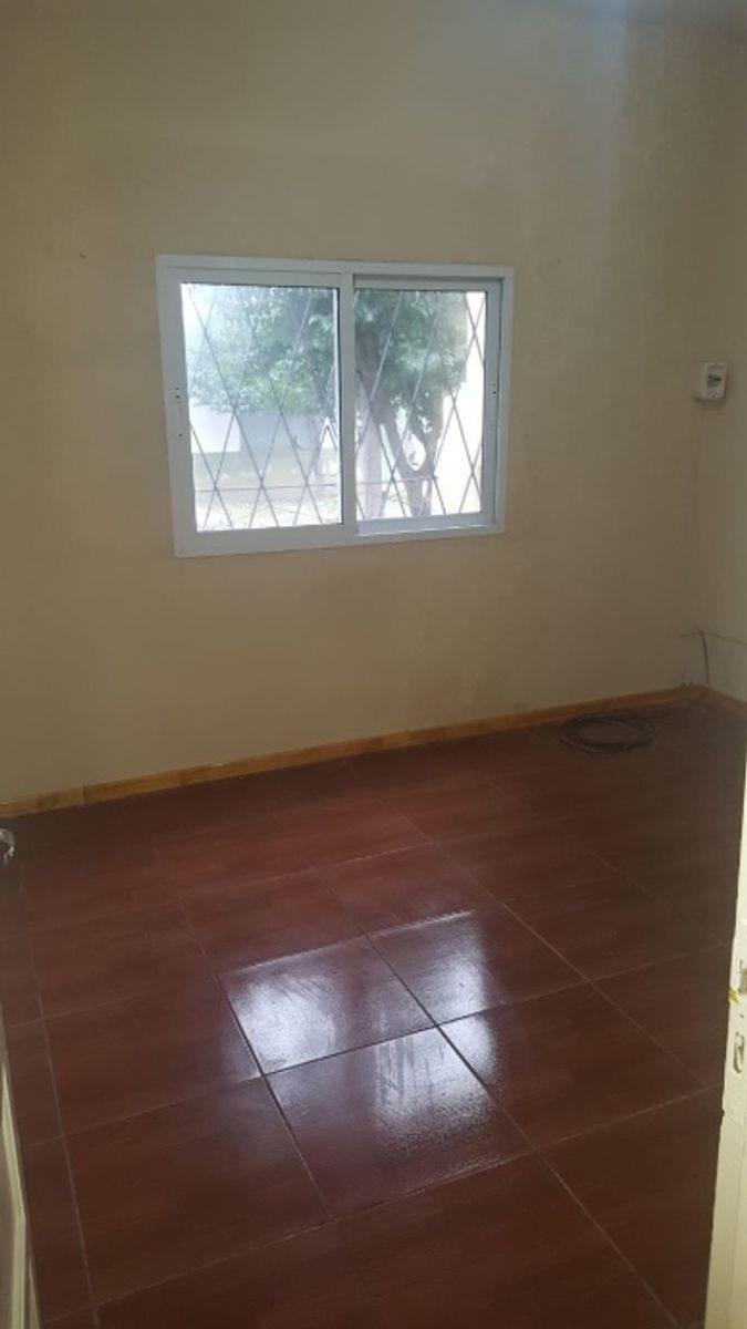 CASA AMERICANA IDEAL DOS FAMILIAS EN VENTA - CASTELAR NORTE - 6