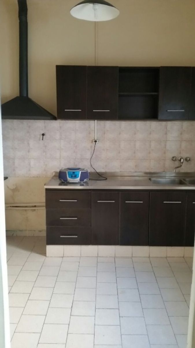 CASA AMERICANA IDEAL DOS FAMILIAS EN VENTA - CASTELAR NORTE - 9