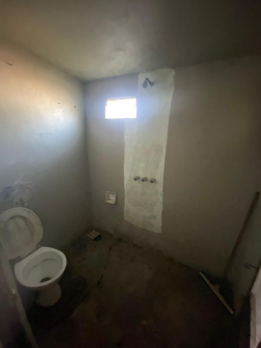 CASA MUTIFAMILIAR EN VENTA - CASTELAR NORTE - 7