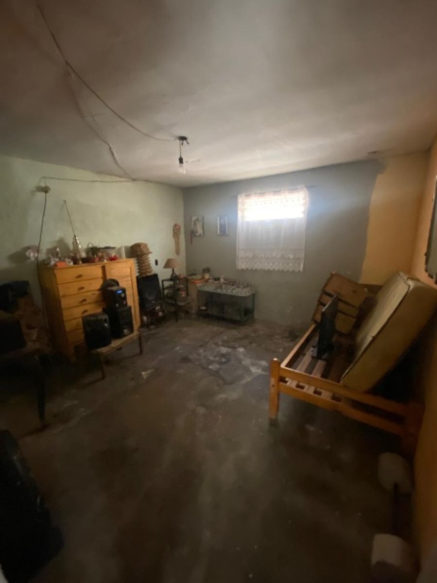 CASA MUTIFAMILIAR EN VENTA - CASTELAR NORTE - 9