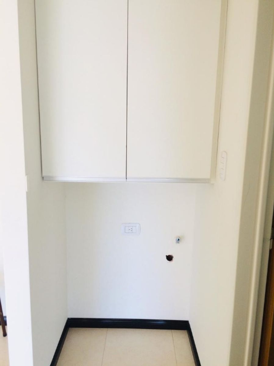 DEPARTAMENTO DE 2 AMBIENTES CON COCHERA EN VENTA - MORON CENTRO - 8