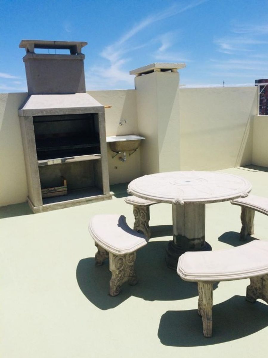 DEPARTAMENTO DE 2 AMBIENTES CON COCHERA EN VENTA - MORON CENTRO - 13