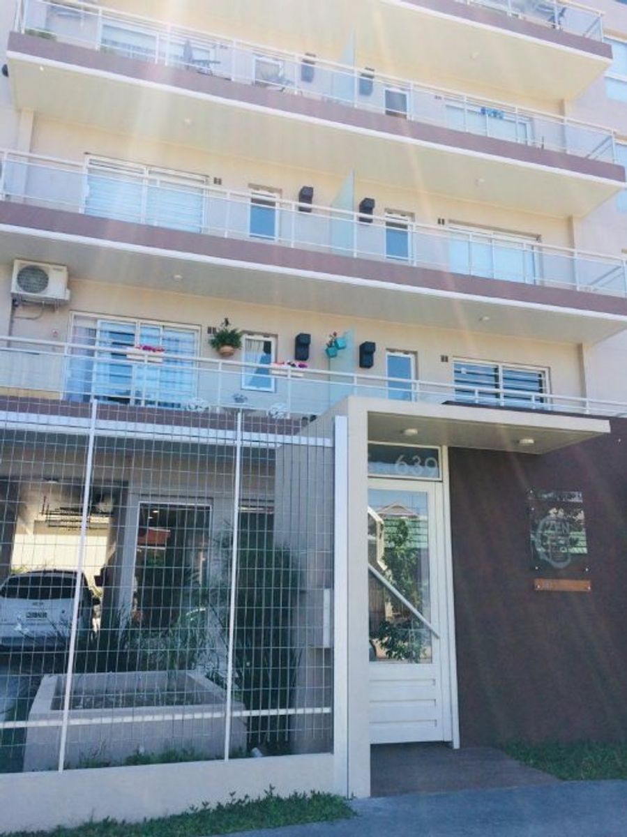 DEPARTAMENTO DE 2 AMBIENTES CON COCHERA EN VENTA - MORON CENTRO - 15