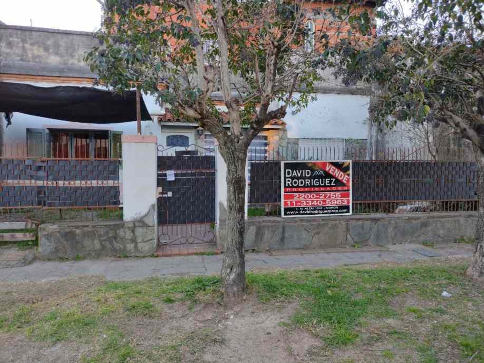 CASA IDEA 2 FAMILIAS EN VENTA - EL PALOMAR - 2