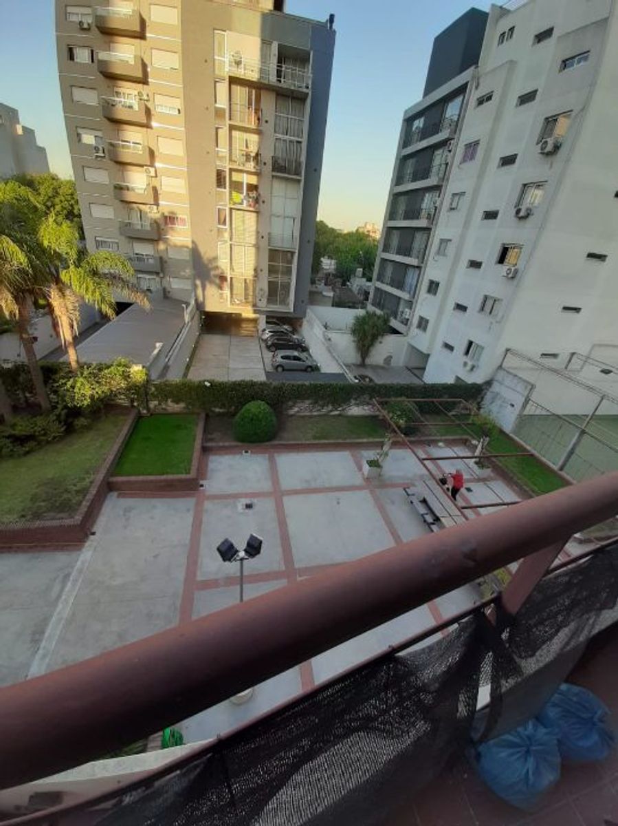 DEPARTAMENTO DE 2 AMBIENTES EN VENTA - MORON CENTRO - 16