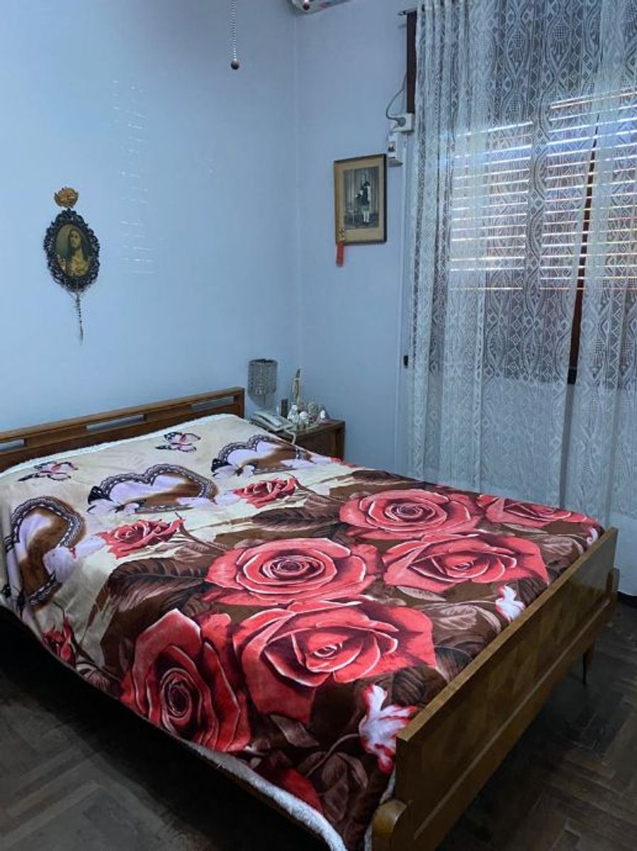 CASA AMERICANA DE 3 AMBIENTES EN VENTA - MORON SUR - 4