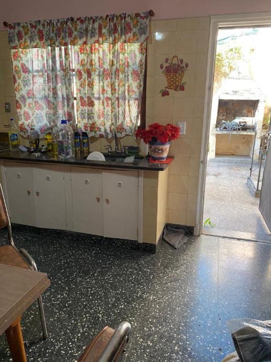 CASA AMERICANA DE 3 AMBIENTES EN VENTA - MORON SUR - 7