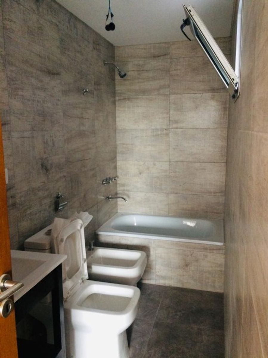 DEPARTAMENTO DE 3 AMBIENTES EN VENTA - MORON - 7