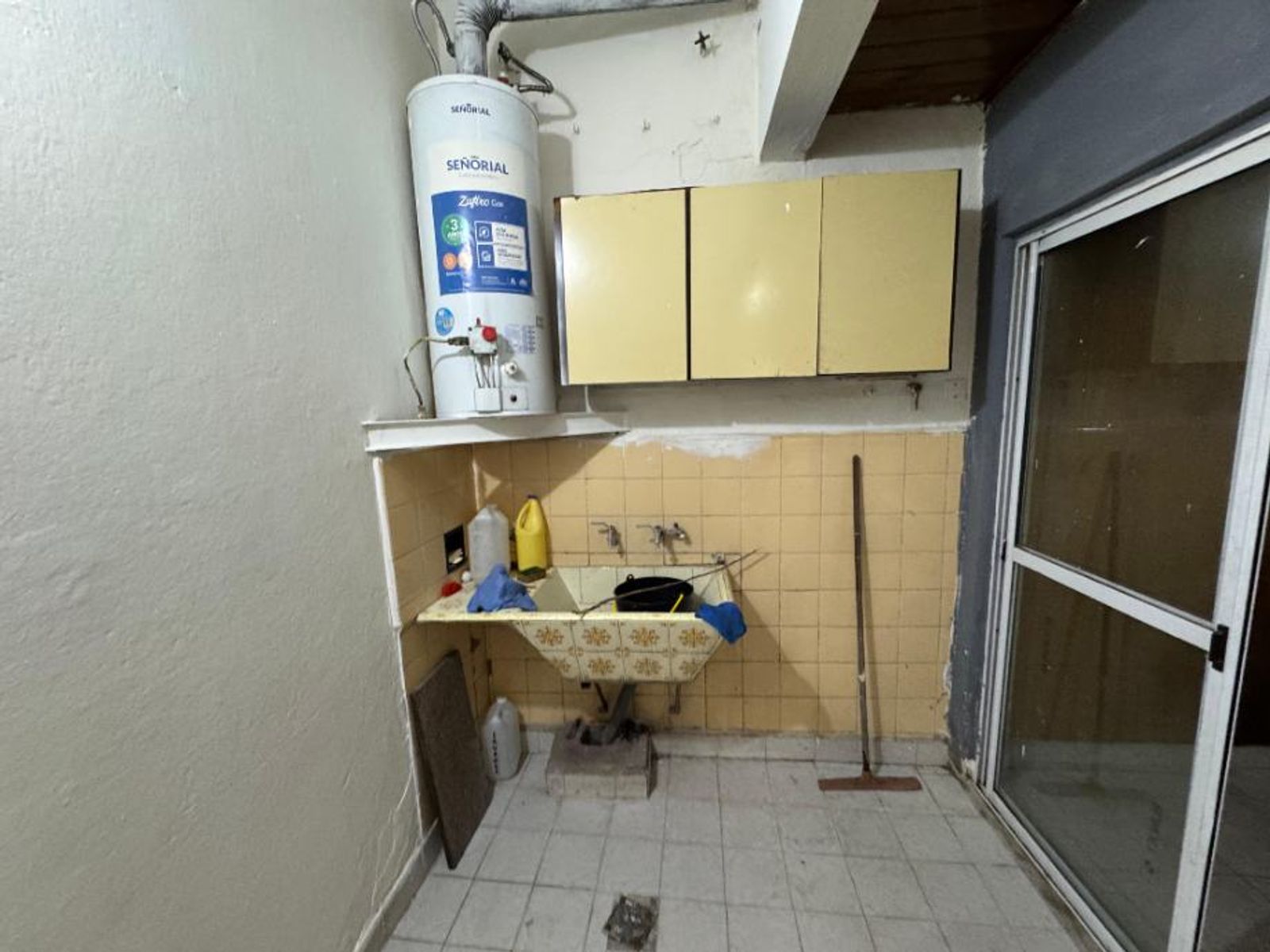 VIVIENDA EN BLOCK MUTIFAMILIAR EN VENTA - MORON NORTE - 19