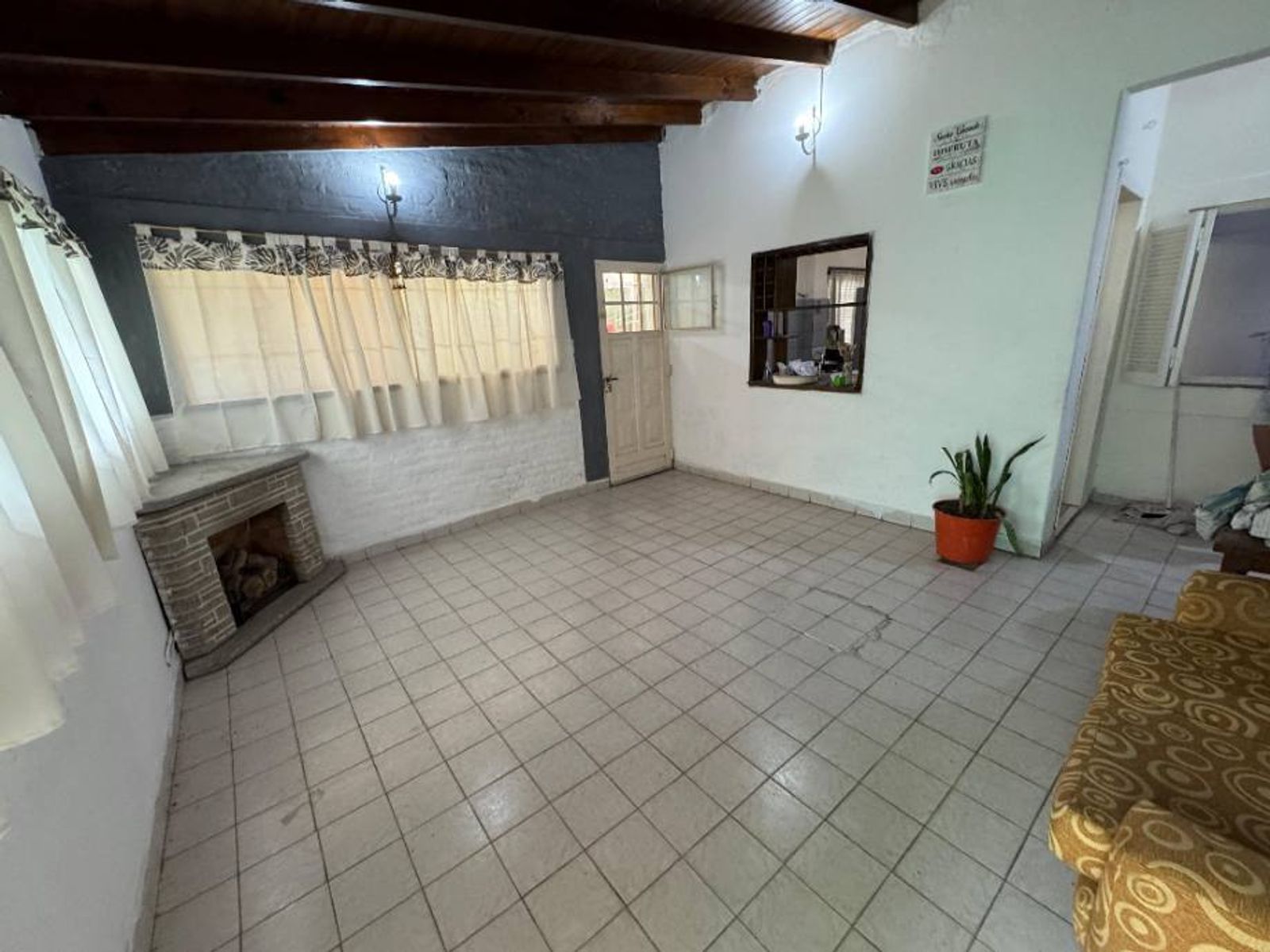 VIVIENDA EN BLOCK MUTIFAMILIAR EN VENTA - MORON NORTE - 23