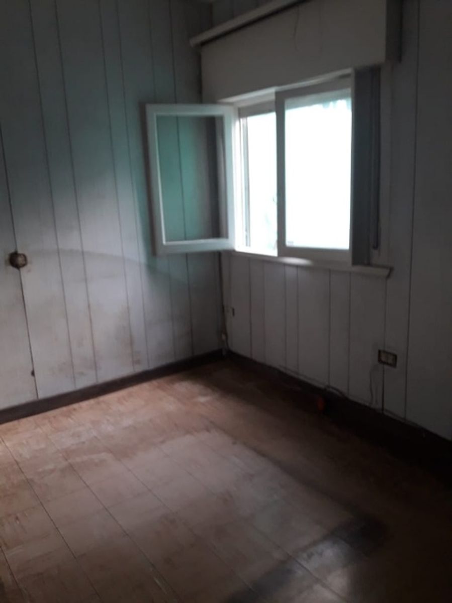 CASA AMERICANA DE 3 AMBIENTES + 2 LOCALES EN VENTA - MORON SUR - 9
