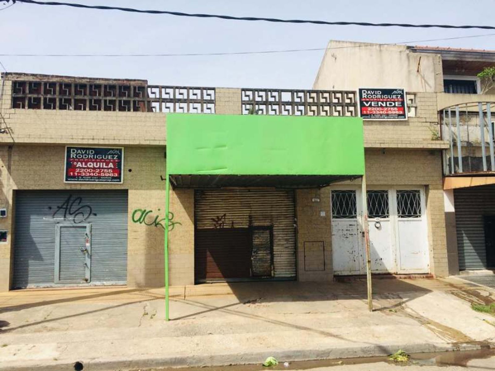 CASA AMERICANA DE 3 AMBIENTES + 2 LOCALES EN VENTA - MORON SUR - 14