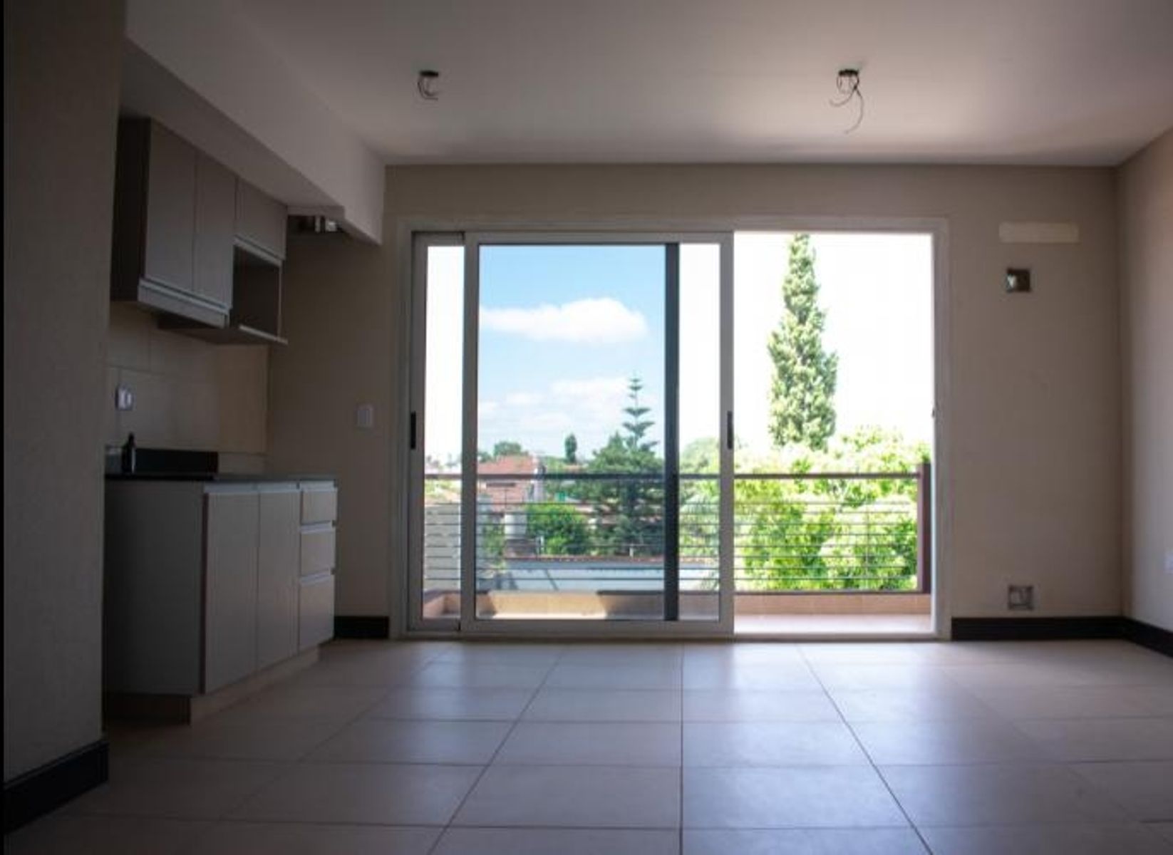 DEPARTAMENTO DE 2 AMBIENTES EN VENTA - HAEDO - 6