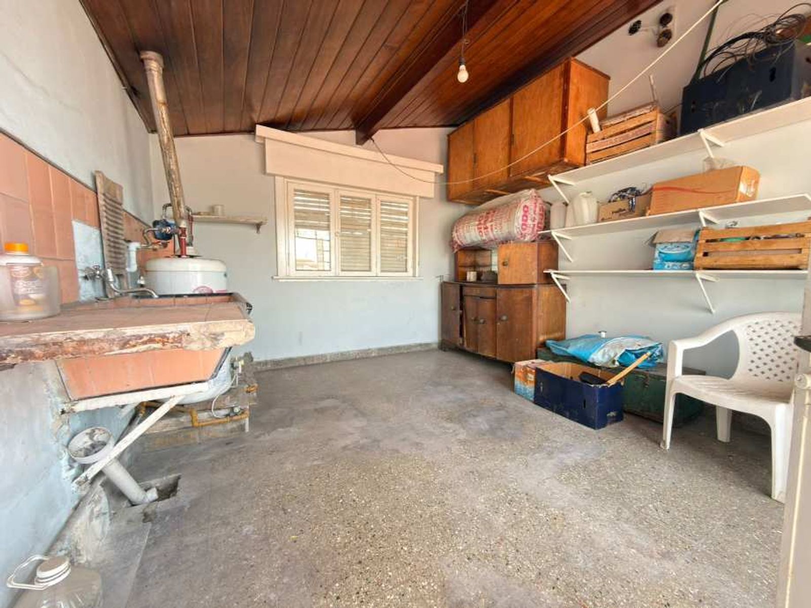 CHALET DE 6 AMBIENTES EN ESQUINA - 28