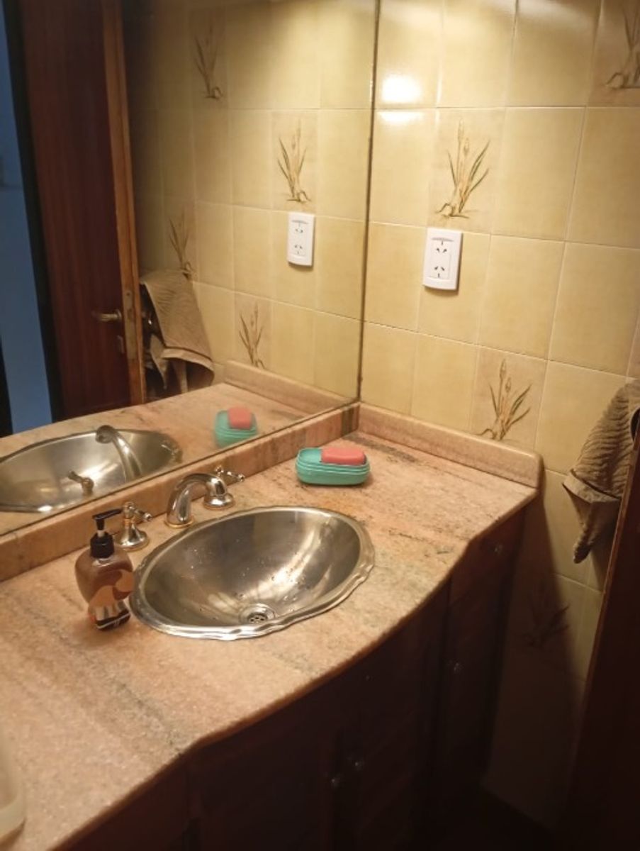 CHALET DE 4 AMBIENTES EN VENTA - MORON - 6