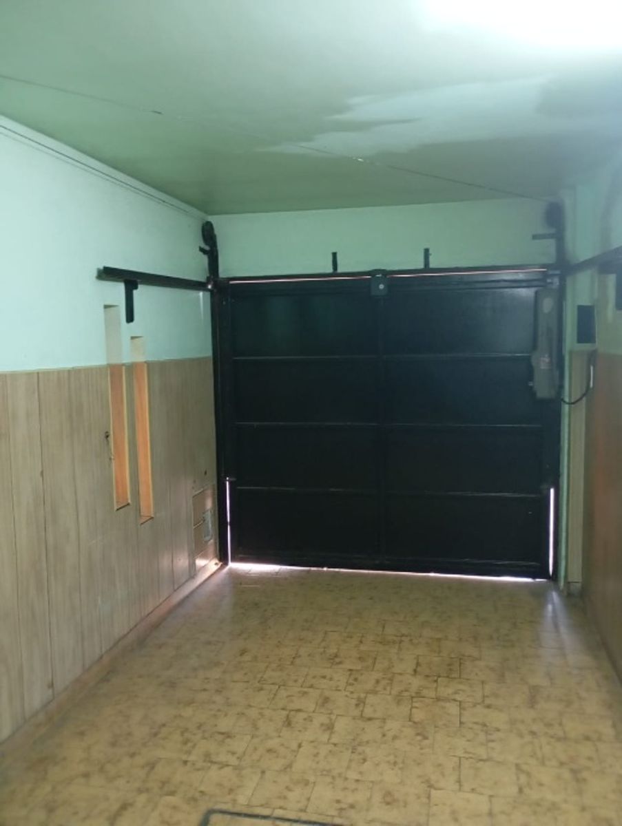 CHALET DE 4 AMBIENTES EN VENTA - MORON - 14
