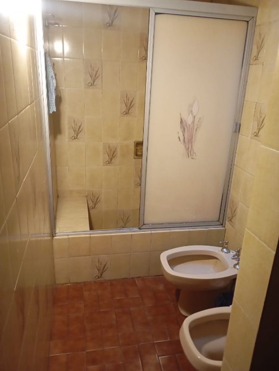 CHALET DE 4 AMBIENTES EN VENTA - MORON - 15