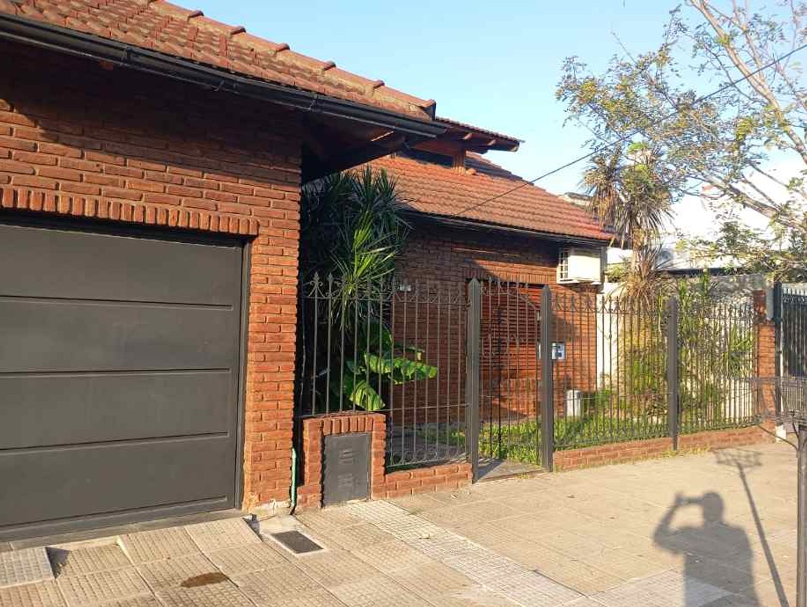 CHALET DE 4 AMBIENTES EN VENTA - MORON - 19