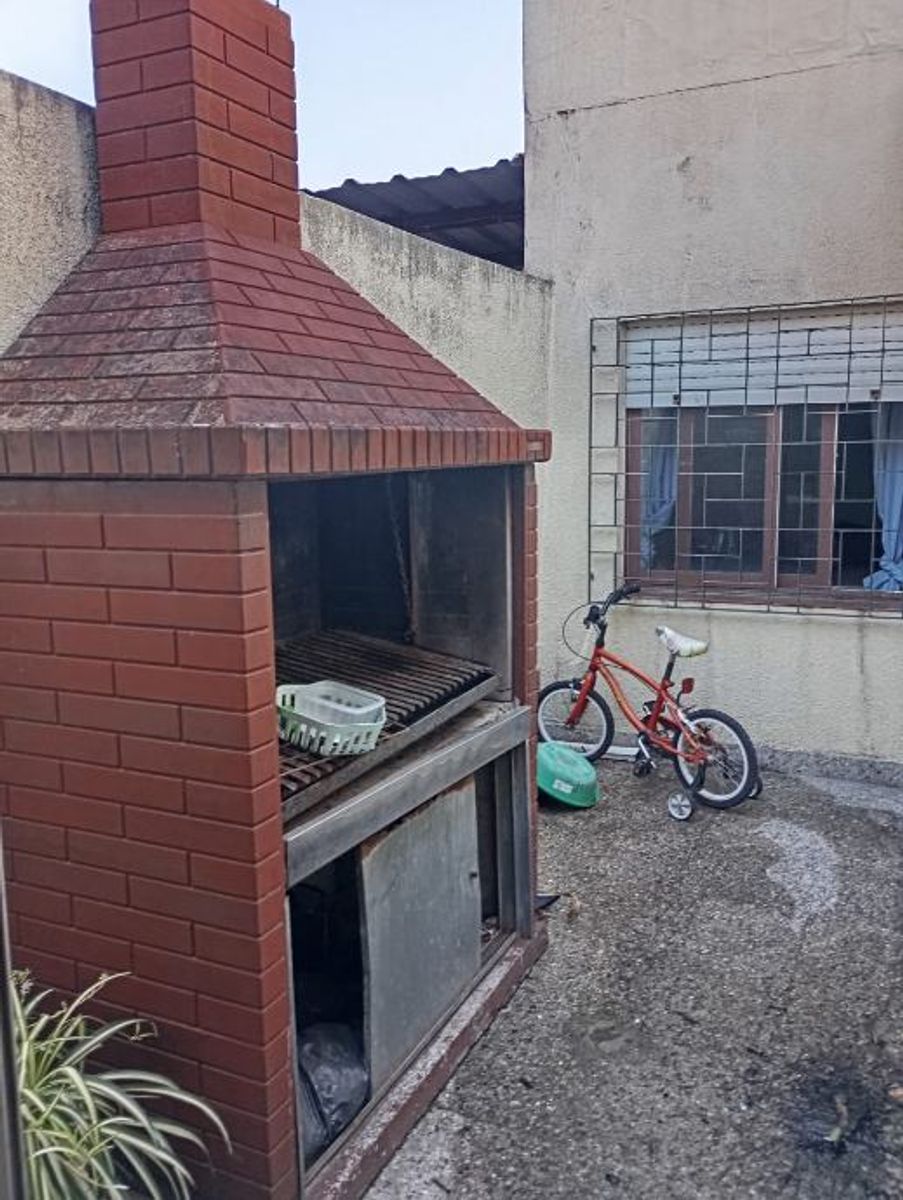 CHALET DE 4 AMBIENTES EN VENTA - MORON - 22
