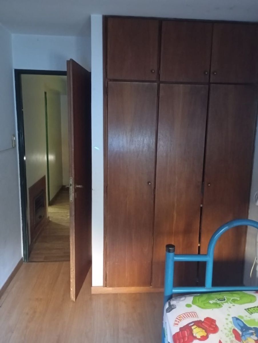 CHALET DE 4 AMBIENTES EN VENTA - MORON - 24