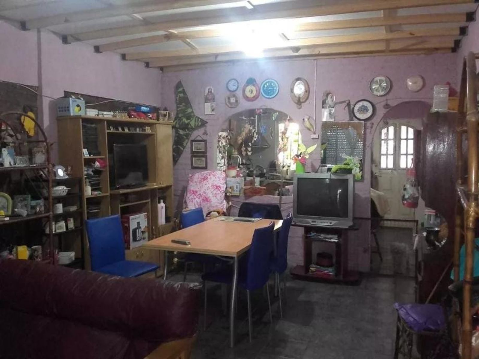 CASA DE 4 AMBIENTES EN VENTA - CASTELAR SUR - 3