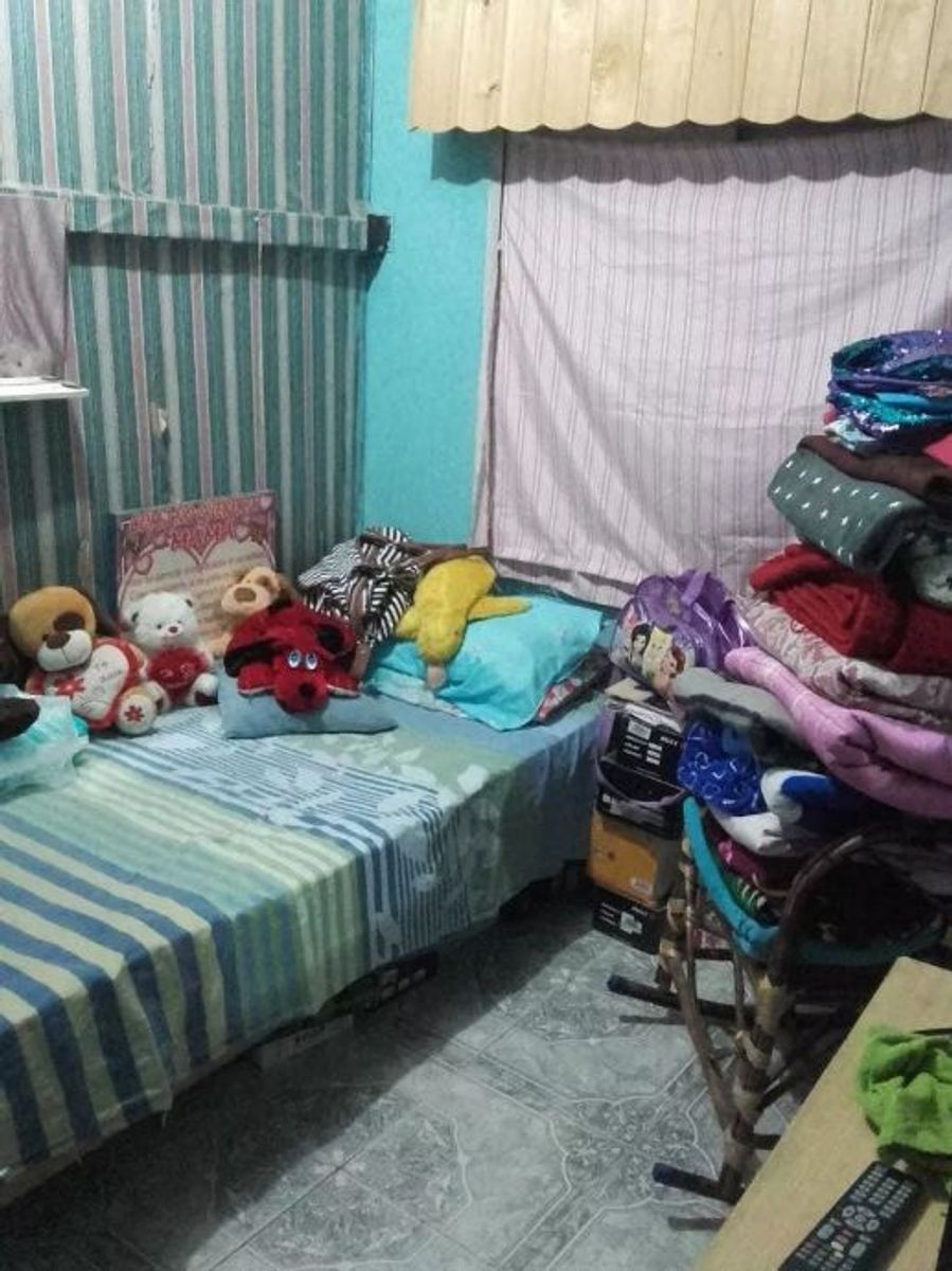 CASA DE 4 AMBIENTES EN VENTA - CASTELAR SUR - 5