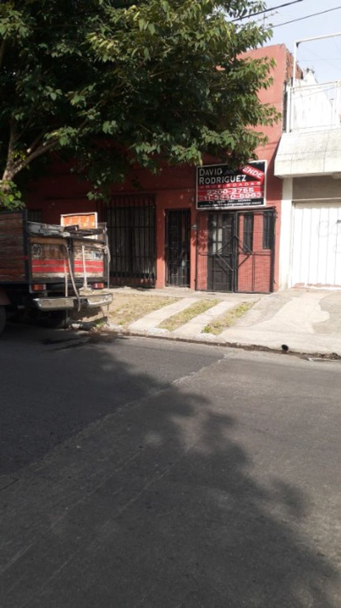 BLOCK TRES DEPARTAMENTOS DE 2 AMBIENTES - 1