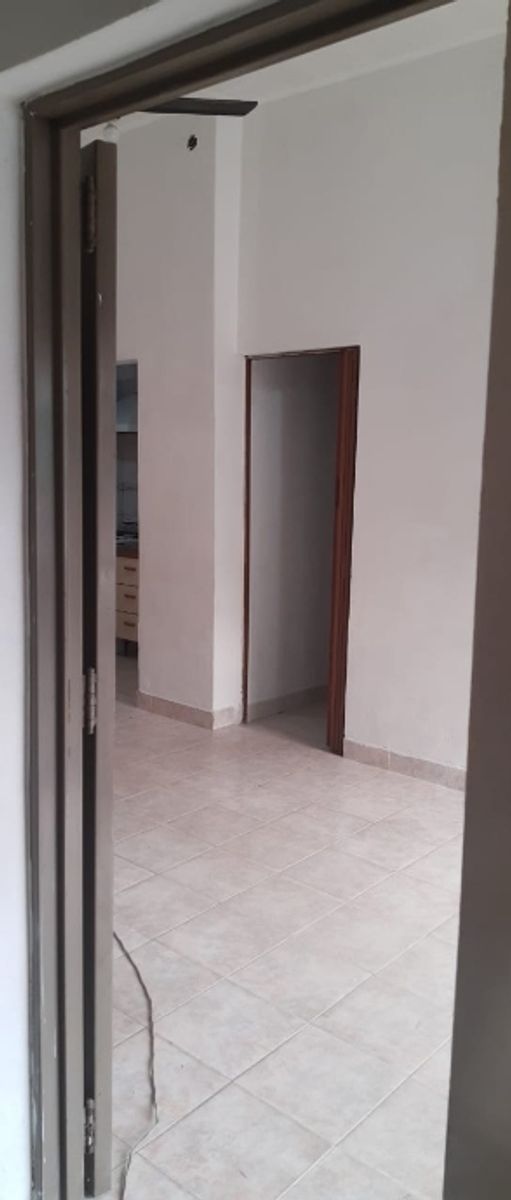 BLOCK DE 3 DEPARTAMENTOS A LA VENTA - 4