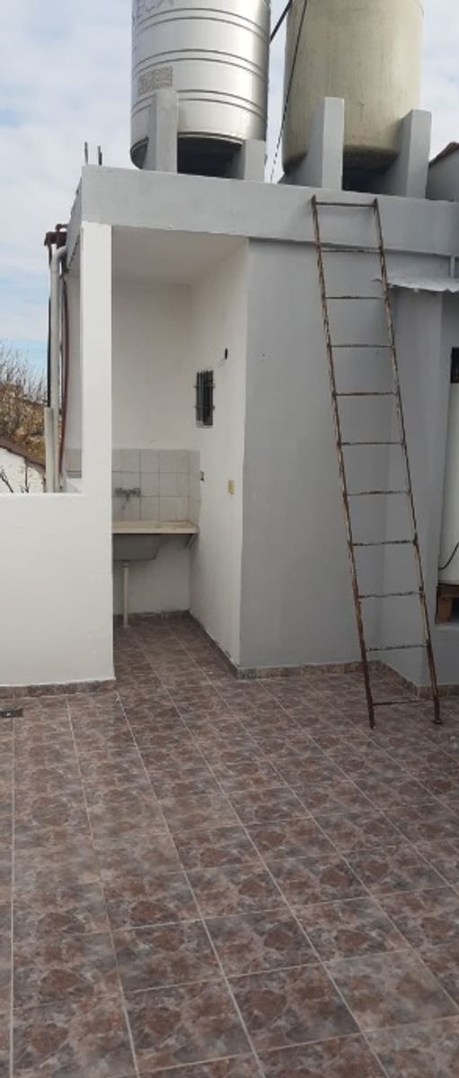 BLOCK DE 3 DEPARTAMENTOS A LA VENTA - 23