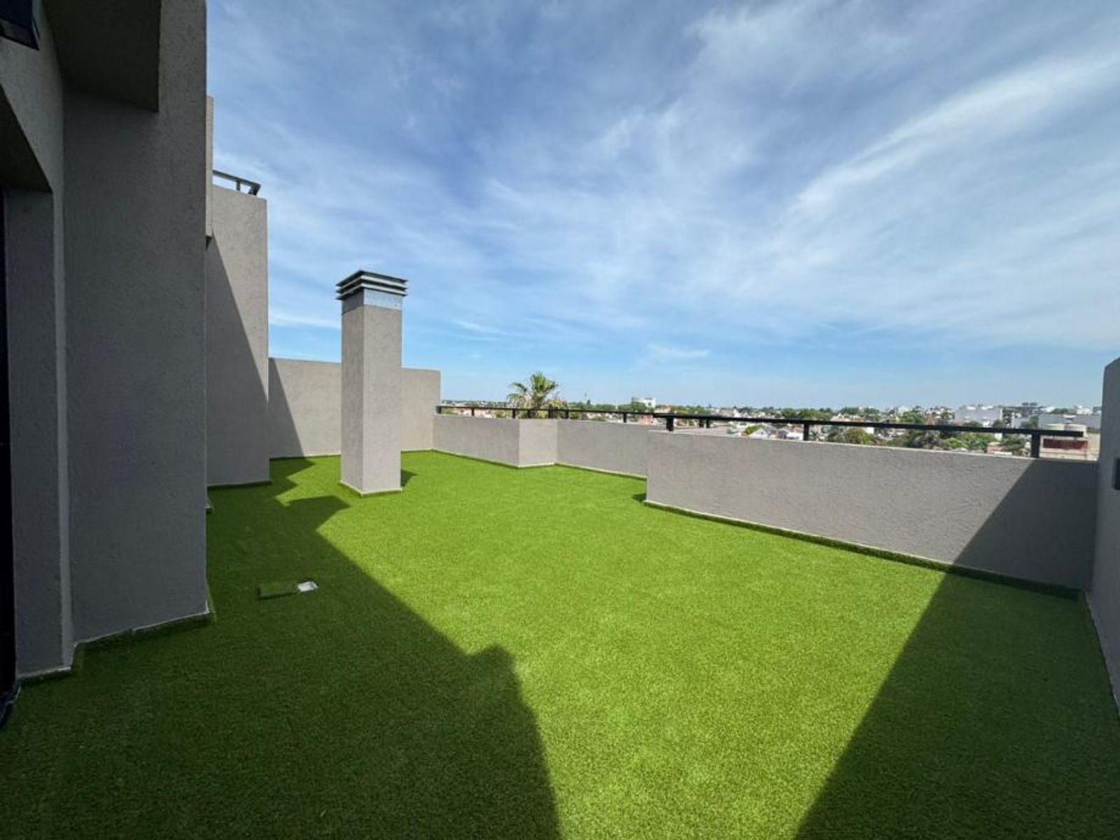 EXCELENTE DEPARTAMENTO A ESTRENAR CON PATIO TERRAZA Y COCHERA - 12