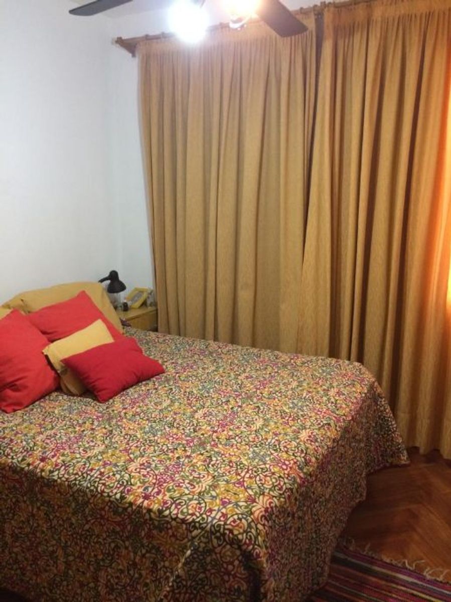 DEPARTAMENTO DE 2 AMBIENTES CON COCHERA EN VENTA - MORON — foto 2