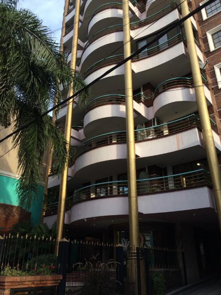 DEPARTAMENTO DE 2 AMBIENTES CON COCHERA EN VENTA - MORON — foto 6