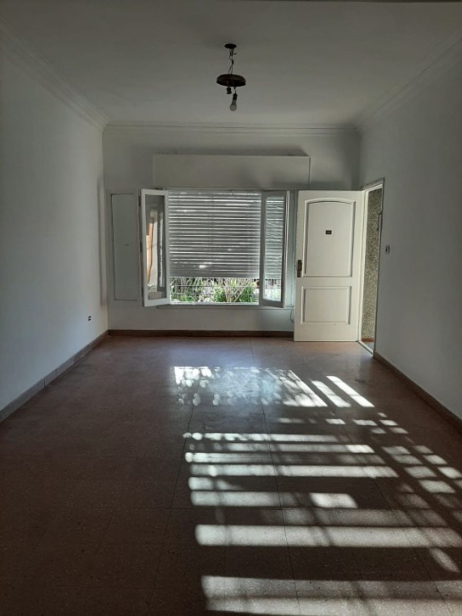 CHALET DE 4 AMBIENTES EN VENTA - VILLA TESEI - 4