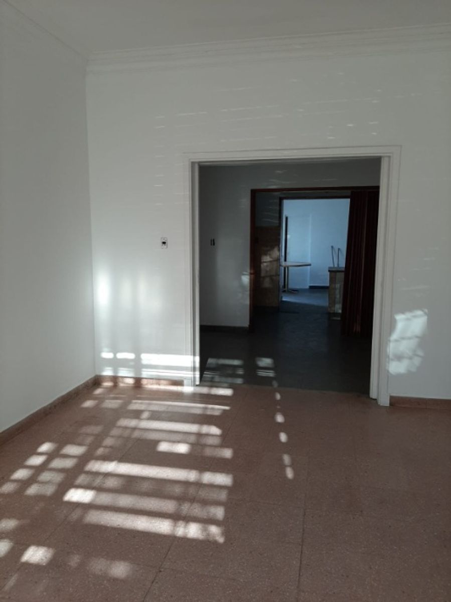 CHALET DE 4 AMBIENTES EN VENTA - VILLA TESEI - 5