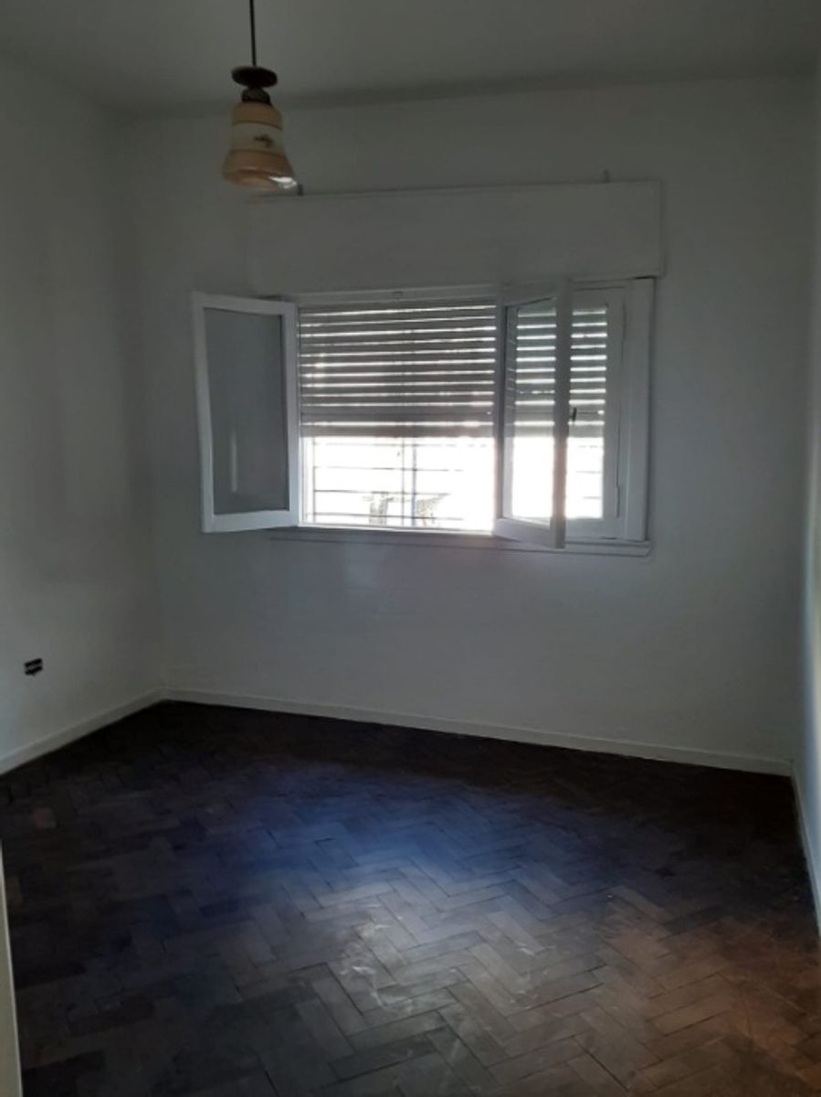 CHALET DE 4 AMBIENTES EN VENTA - VILLA TESEI - 12