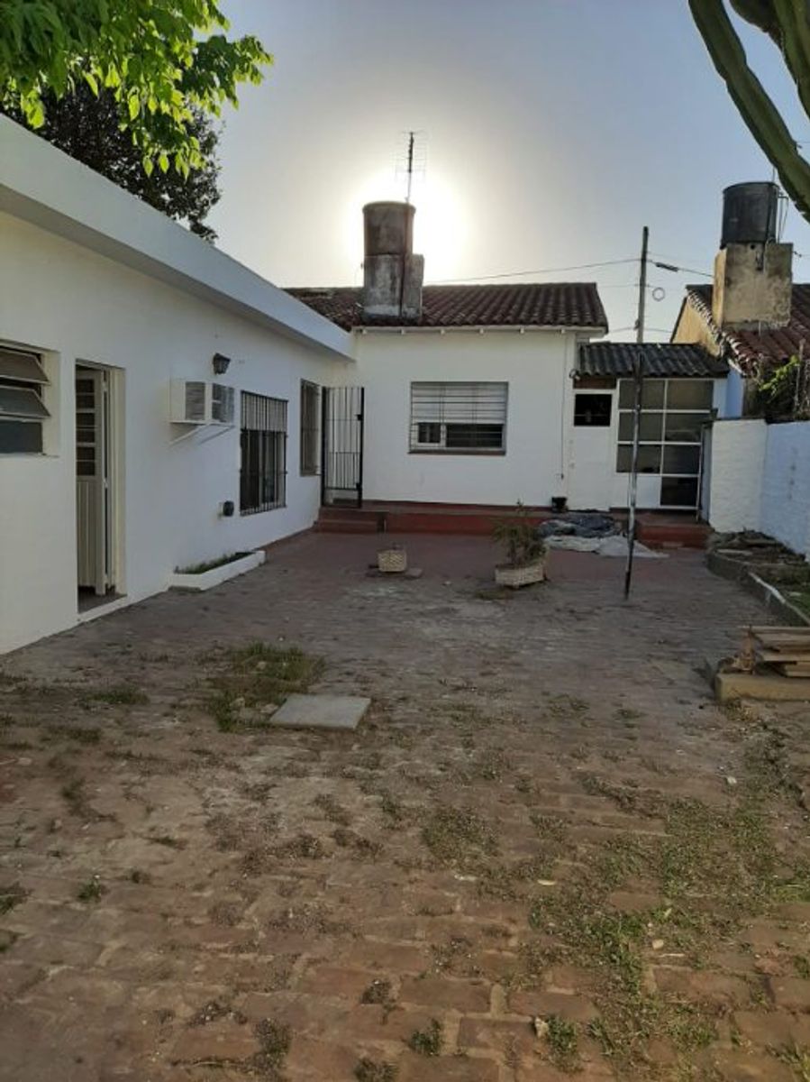 CHALET DE 4 AMBIENTES EN VENTA - VILLA TESEI - 22