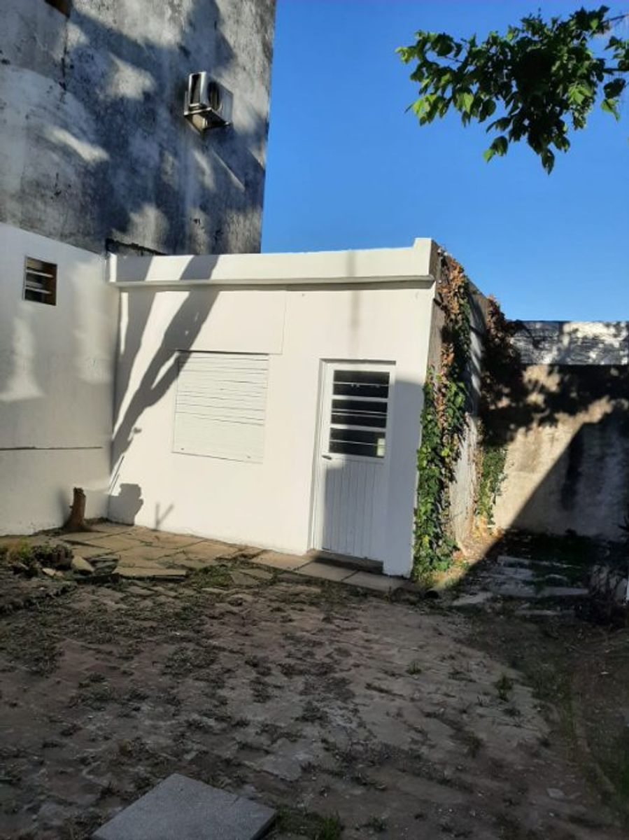 CHALET DE 4 AMBIENTES EN VENTA - VILLA TESEI - 23