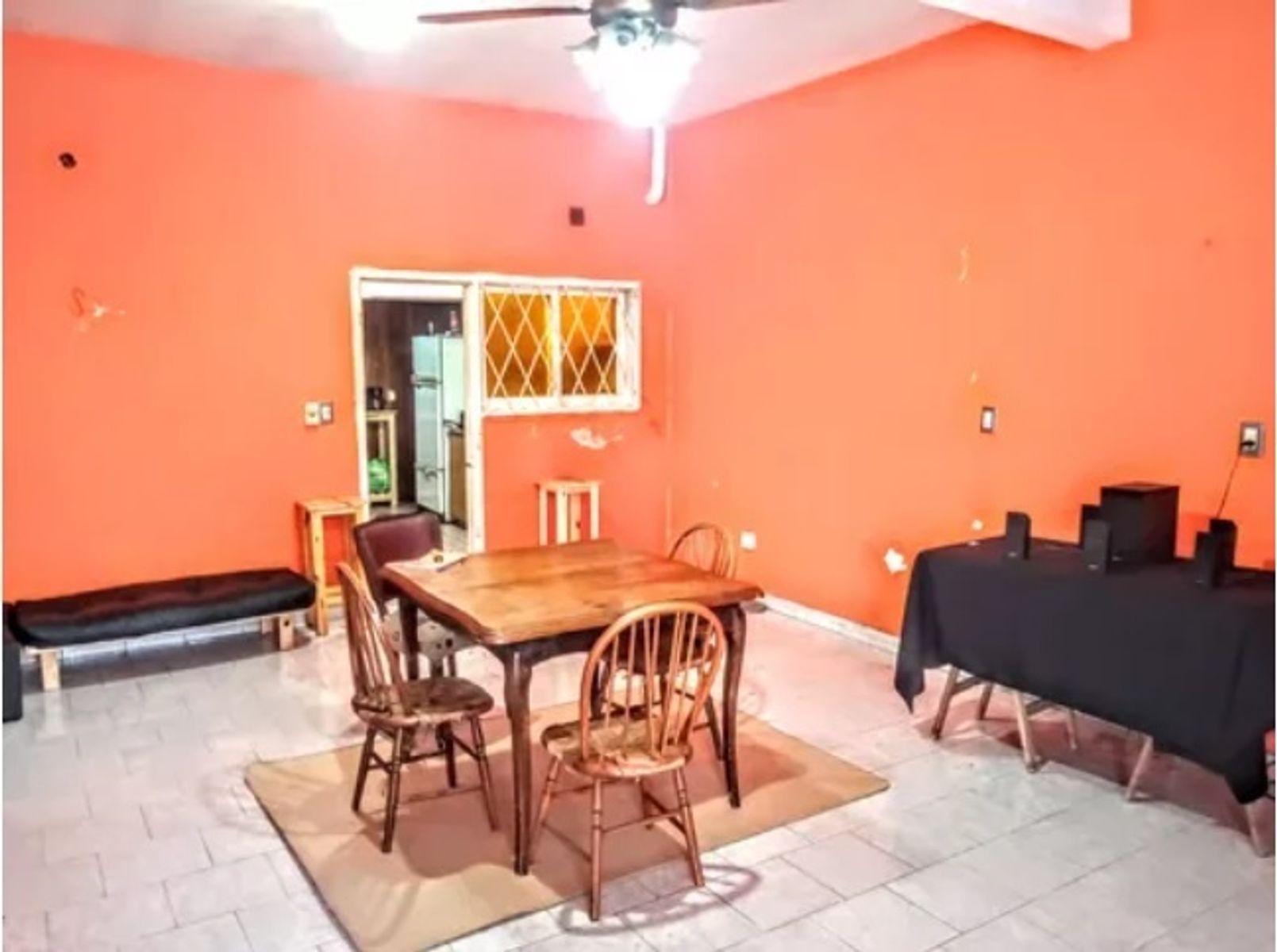 CASA AMERICANA DE 3 AMBIENTES EN VENTA - MORON - 2