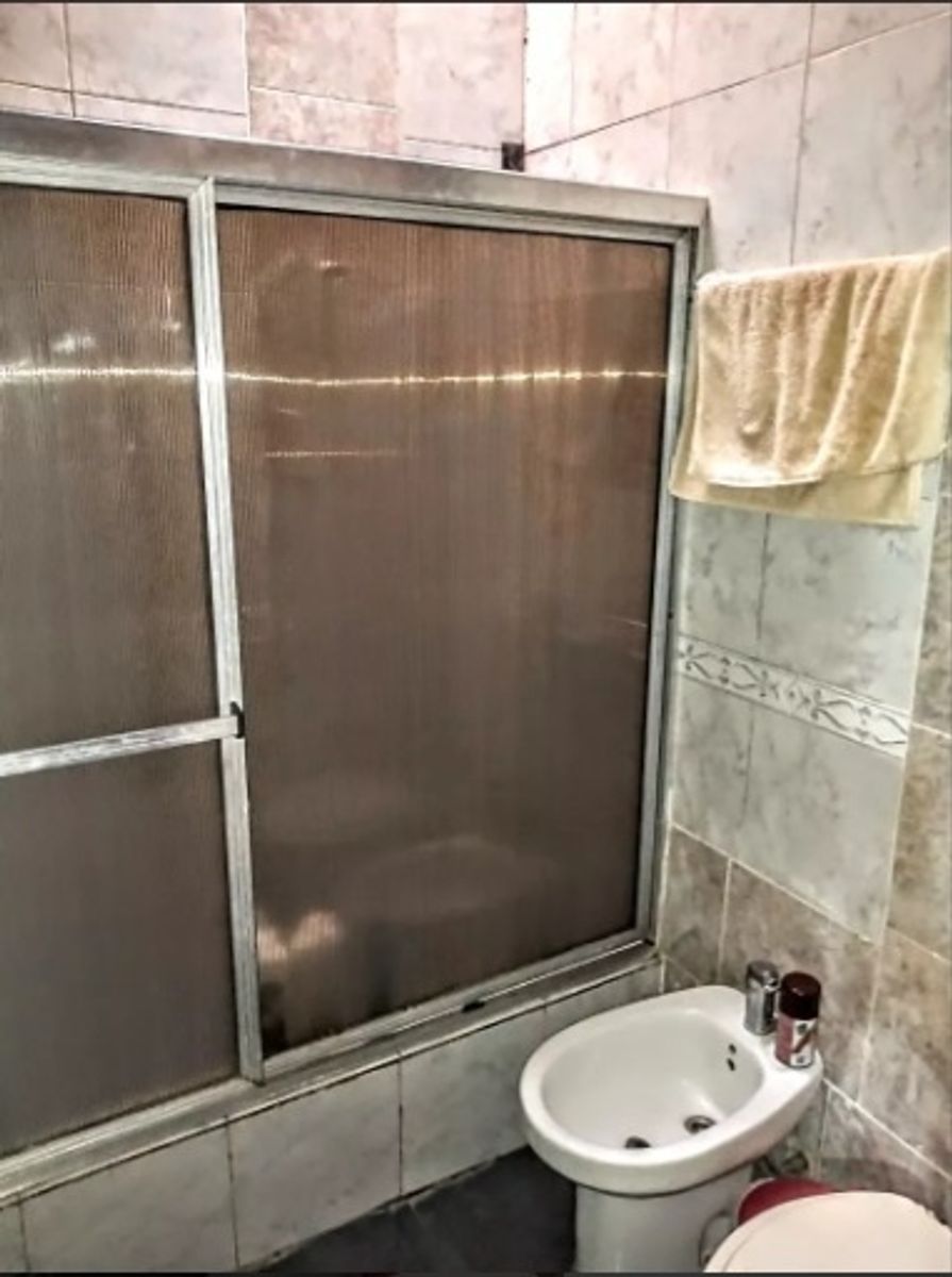 CASA AMERICANA DE 3 AMBIENTES EN VENTA - MORON - 11