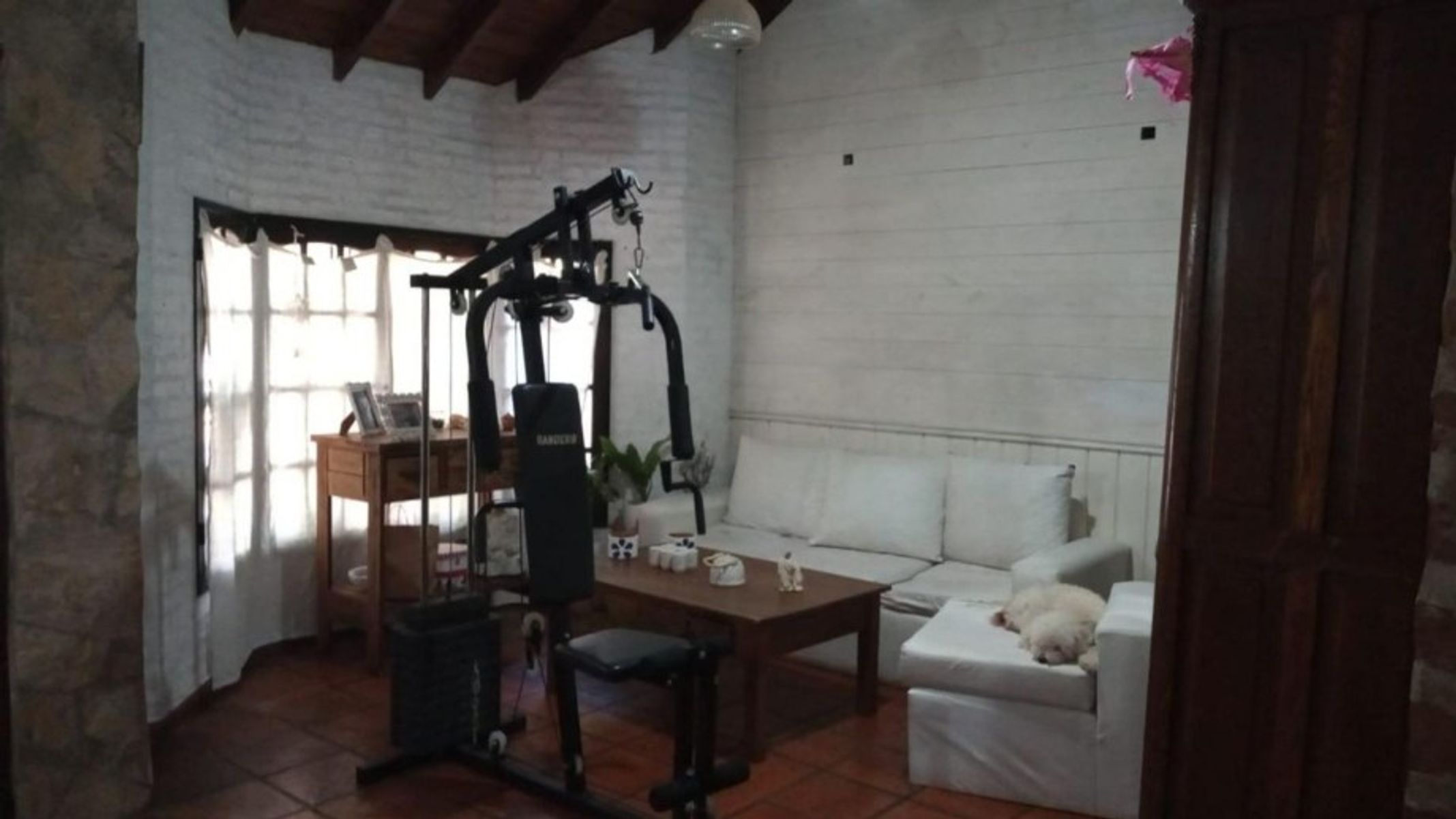 CHALET DE 5 AMBIENTES EN VENTA - ITUZAINGO - 3