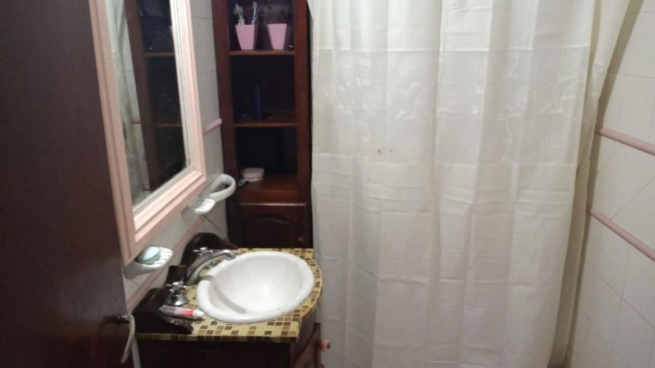 CHALET DE 5 AMBIENTES EN VENTA - ITUZAINGO - 11