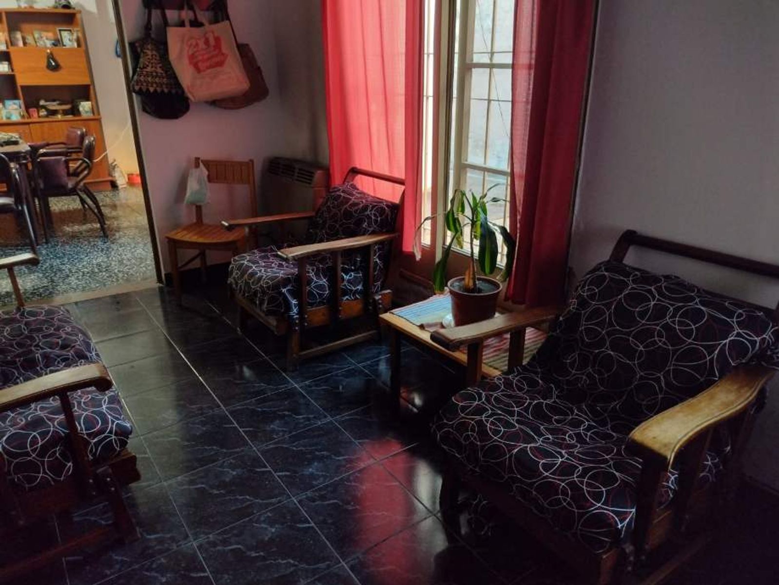 CASA EN VENTA IDEAL PARA 2 FAMILIAS -MORON - 6
