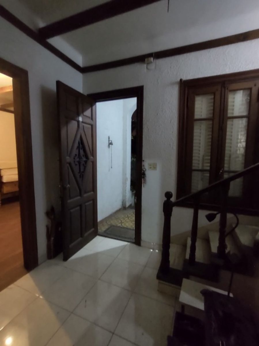 CASA DE 4 AMBIENTES - MORON NORTE - 5