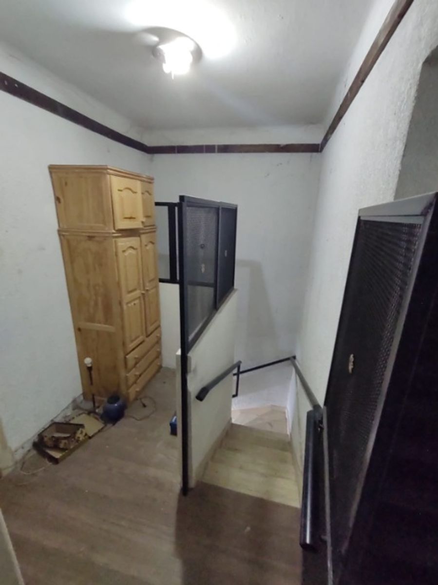 CASA DE 4 AMBIENTES - MORON NORTE - 11