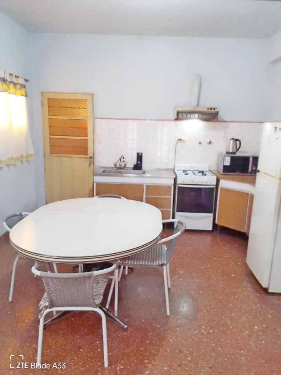 CASA AMERICANA EN MORON SUR - 3