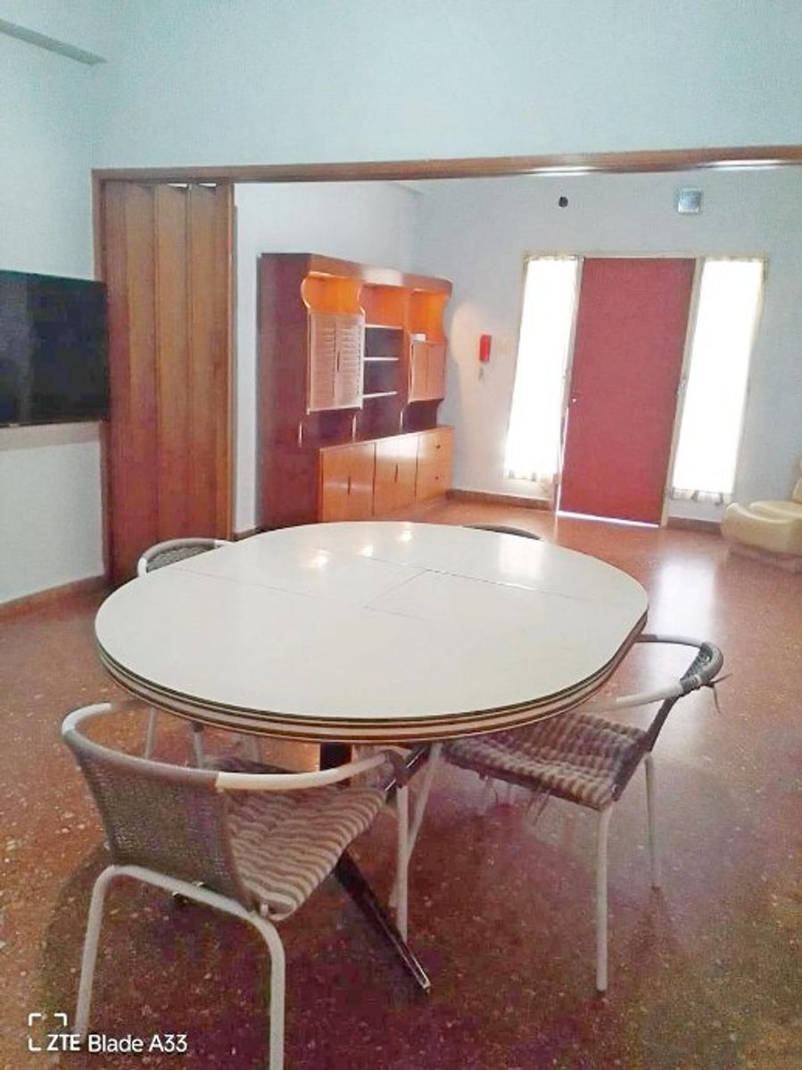CASA AMERICANA EN MORON SUR - 4